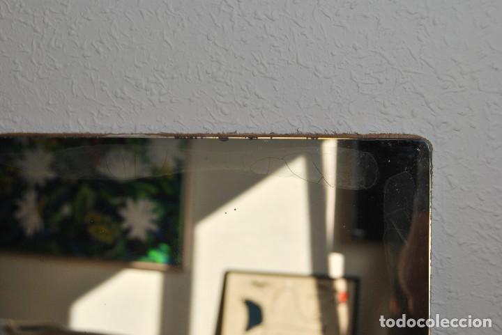 Antig&uuml;edades: ESPEJO - TRASERA DE MADERA - Foto 3