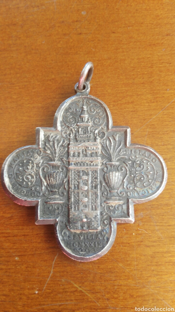 Antig&uuml;edades: Medalla de la Virgen del Carmen - Foto 2