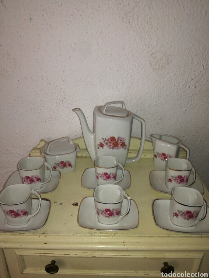Antig&uuml;edades: Original juego de cafe formas cuadradas y rectangular - Foto 1