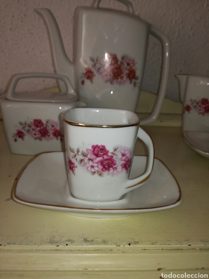Antig&uuml;edades: Original juego de cafe formas cuadradas y rectangular - Foto 3