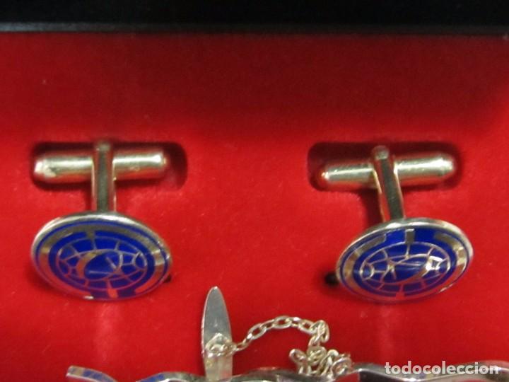 Antig&uuml;edades: JUEGO DE GEMELOS Y PISACORBATA DE PLATA - Foto 2