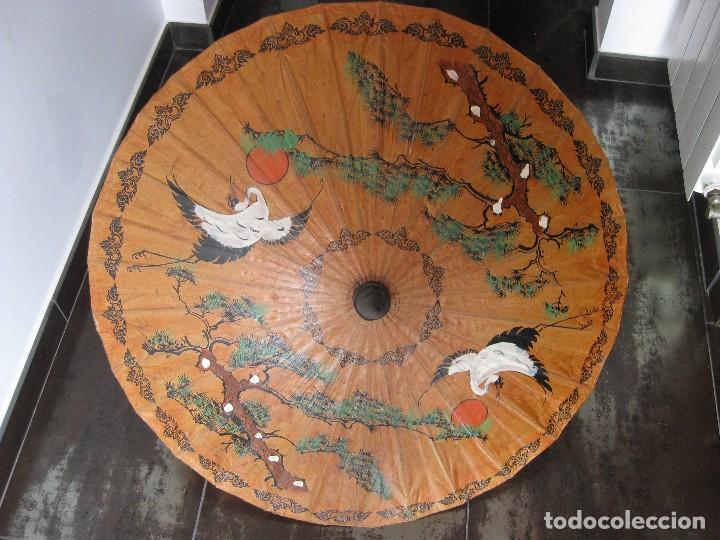 Antig&uuml;edades: SOMBRILLA CHINA DE BAMBU Y PAPEL - Foto 1