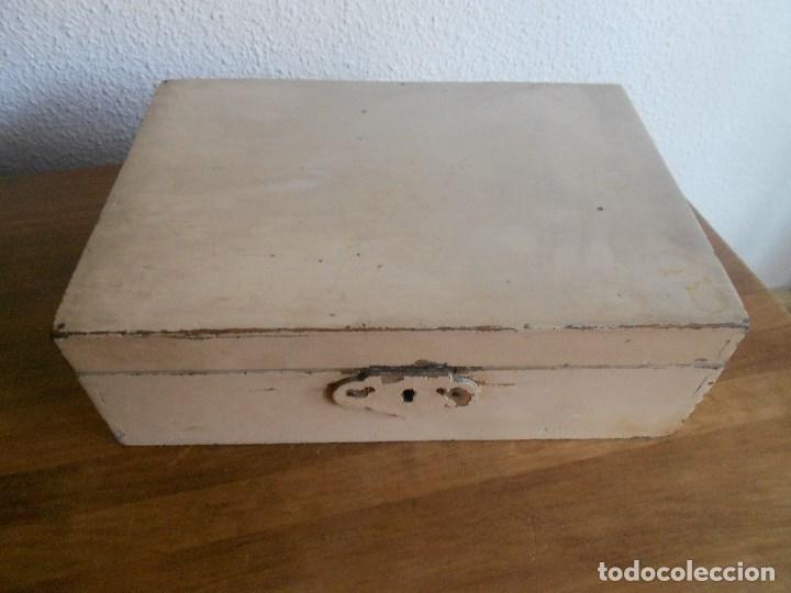 Antig&uuml;edades: cajita madera - Foto 1
