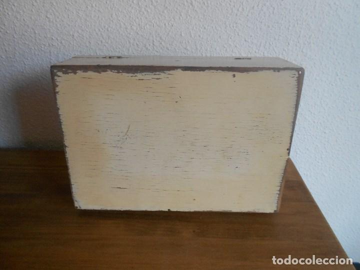 Antig&uuml;edades: cajita madera - Foto 5
