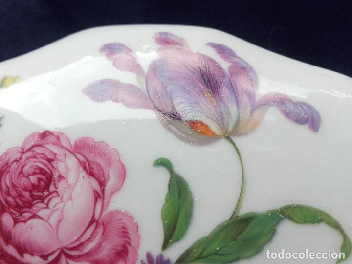 Antig&uuml;edades: Caja porcelana pintada - Foto 5