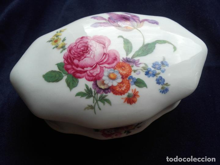 Antig&uuml;edades: Caja porcelana pintada - Foto 8