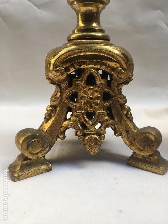 Antig&uuml;edades: CANDELABROS  ECLESIASTICOS BRONCE DORADO, FINALES XIX - Foto 3