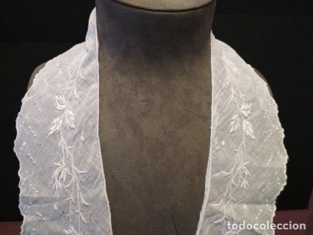 Antig&uuml;edades: ANTIGUO CUELLO DE HILO bordado - Foto 2