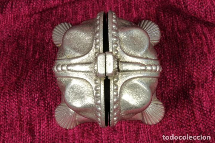 Antig&uuml;edades: Hucha Isabel II. Coronaci&oacute;n. Recordatorio. - Foto 11