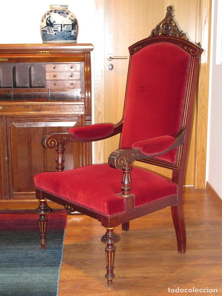 Antig&uuml;edades: IMPECABLE CONJUNTO CAOBA DOS SILLONES Y UN SOF&Aacute; - Foto 3