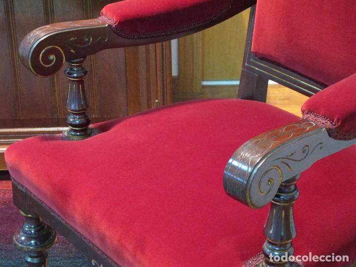Antig&uuml;edades: IMPECABLE CONJUNTO CAOBA DOS SILLONES Y UN SOF&Aacute; - Foto 5