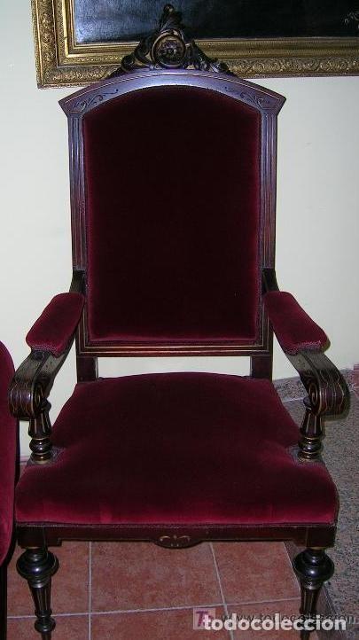 Antig&uuml;edades: IMPECABLE CONJUNTO CAOBA DOS SILLONES Y UN SOF&Aacute; - Foto 6