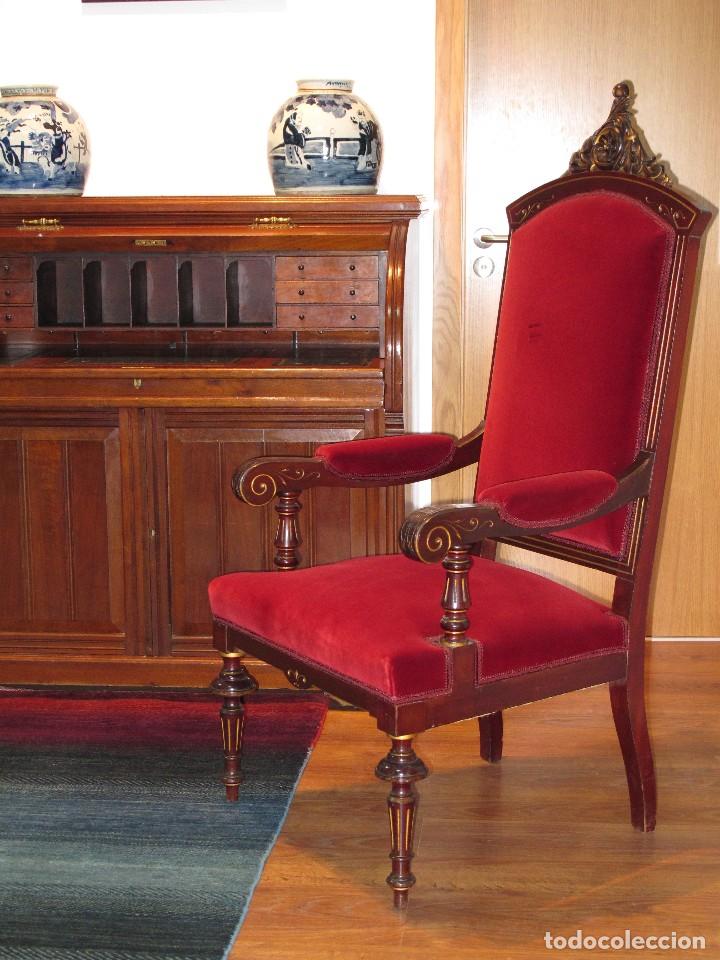 Antig&uuml;edades: IMPECABLE CONJUNTO CAOBA DOS SILLONES Y UN SOF&Aacute; - Foto 8