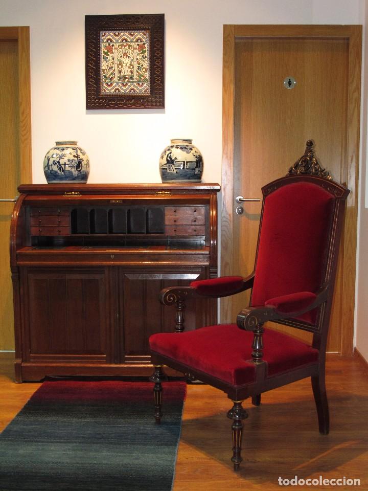 Antig&uuml;edades: IMPECABLE CONJUNTO CAOBA DOS SILLONES Y UN SOF&Aacute; - Foto 9