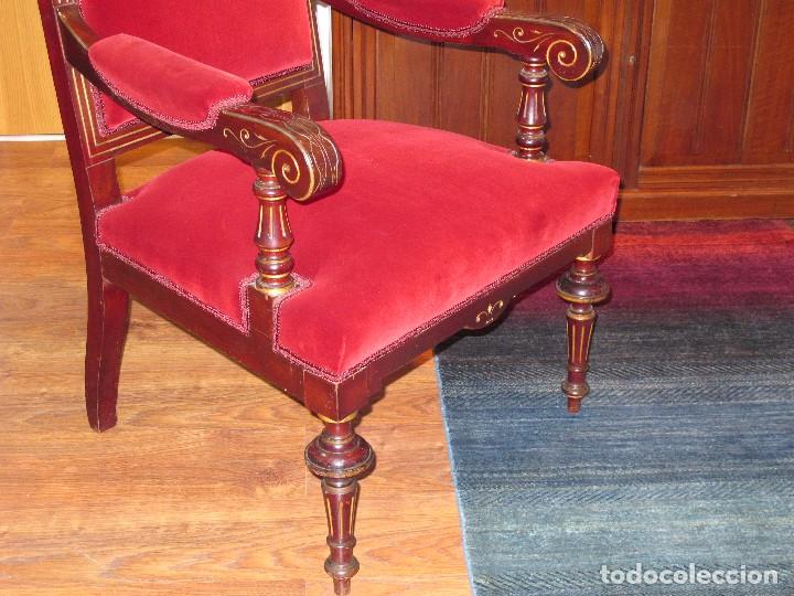 Antig&uuml;edades: IMPECABLE CONJUNTO CAOBA DOS SILLONES Y UN SOF&Aacute; - Foto 17