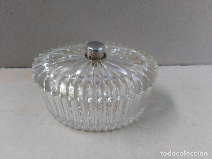 Antiquit&eacute;s: CAJA DE CRISTAL TALLADO CON TAPON DE PLATA PUNZONDA