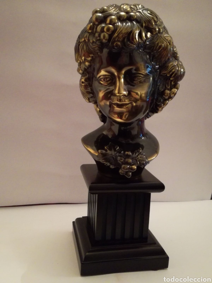 Antiguidades: Busto de ni&ntilde;a de bronce valenciano.