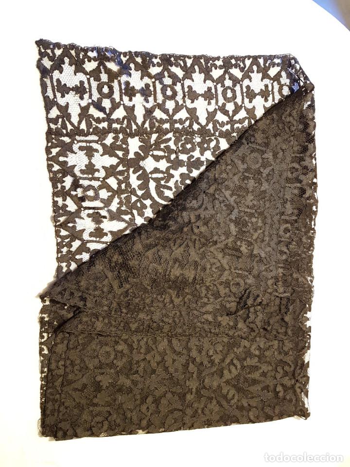 Antig&uuml;edades: Mantilla negra - Foto 1