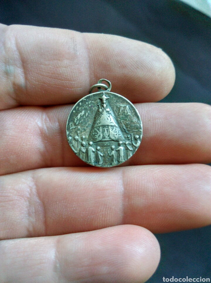 Antig&uuml;edades: Antigua medalla religiosa plata ? - Foto 2
