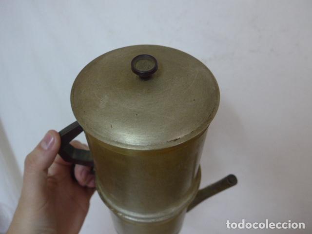 Antig&uuml;edades: Antigua cafetera muy curiosa, original. - Foto 2