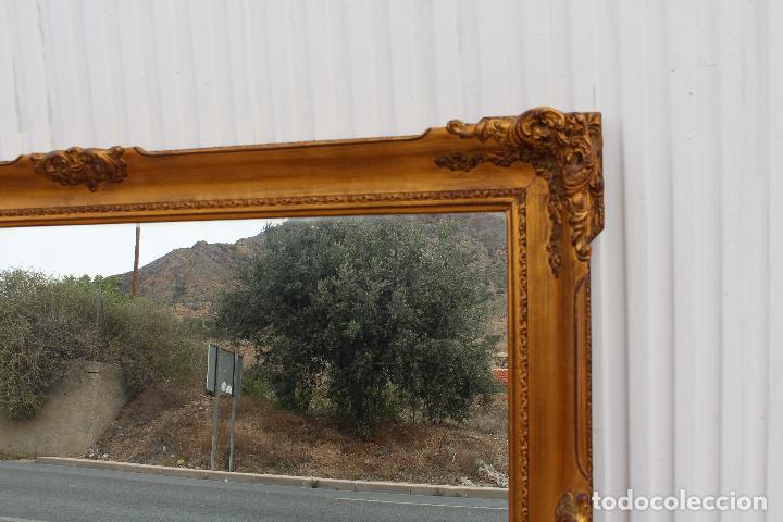 Antig&uuml;edades: espejo dorado en madera tallada - Foto 5