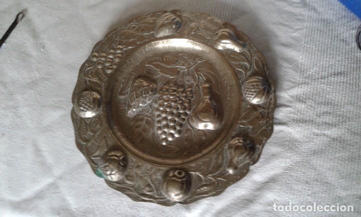 Antig&uuml;edades: Plato antiguo de alpaca - Foto 2