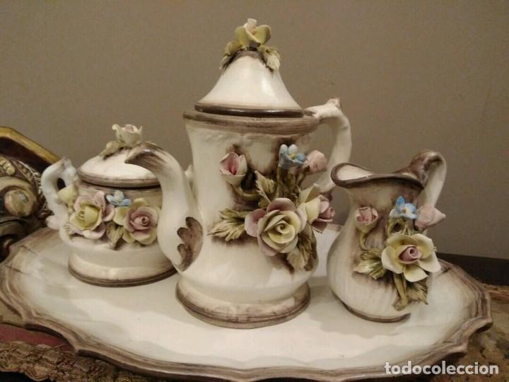 Antig&uuml;edades: JUEGO DE CAF&Eacute; ESTILO CAPODIMONTE CON BANDEJA. - Foto 1