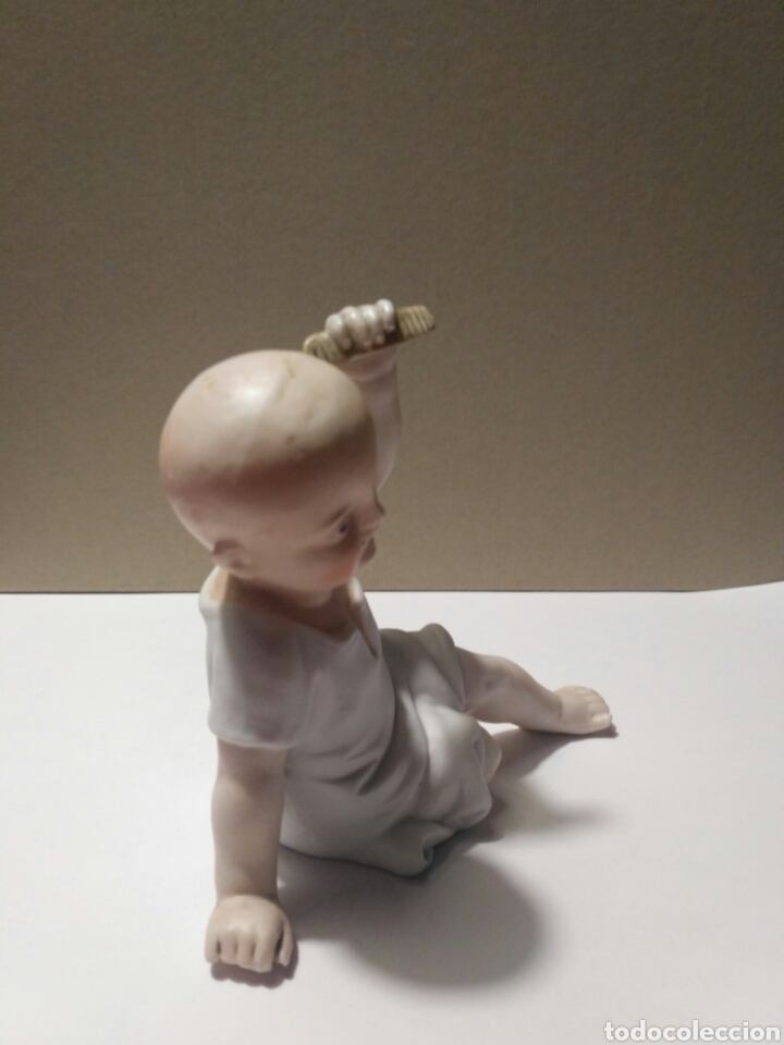Antig&uuml;edades: Piano baby en biscuit - Foto 2