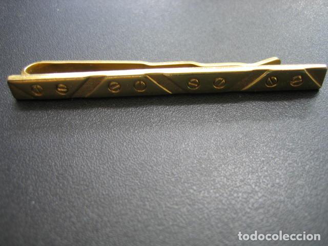 Antig&uuml;edades: Pasador de corbatas chapado - Foto 1