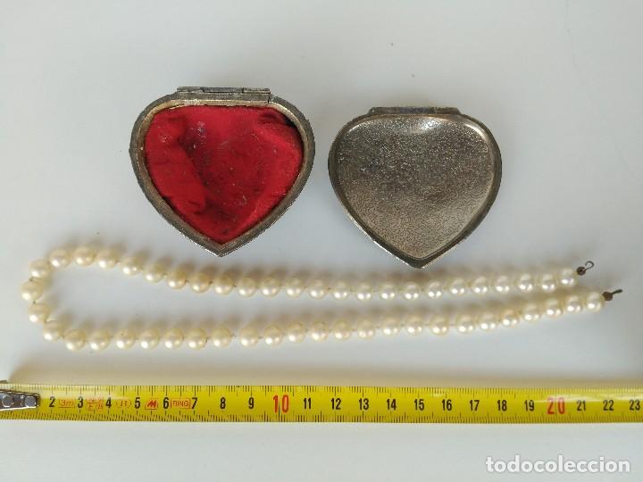 Antig&uuml;edades: Cajita y collar antiguos - Foto 2