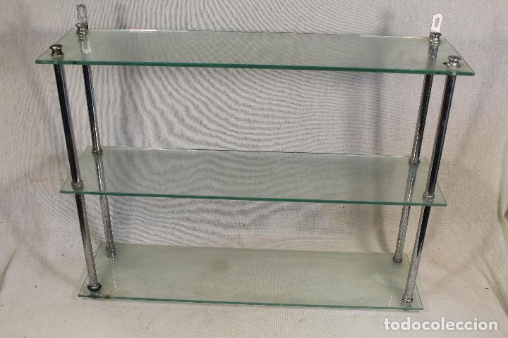 Antig&uuml;edades: repisa en metal y cristal - Foto 3