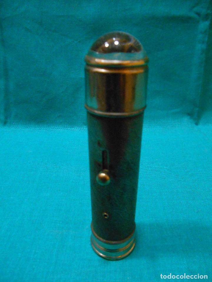 Antiquit&eacute;s: ANTIGUA LINTERNA TIPO TORPEDO METALICA Y CRISTAL DE LUPA - A&Ntilde;OS 50 -