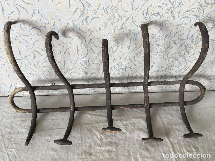 Antig&uuml;edades: PERCHA TONET CON 5 BRAZOS PARA RESTAURAR - Foto 2