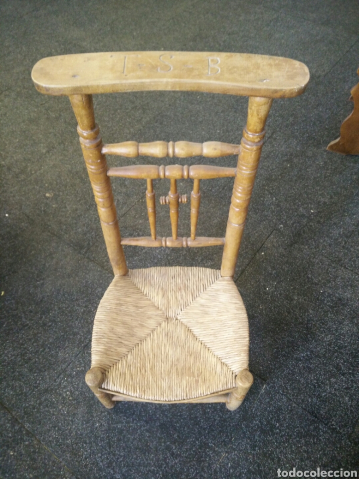 Antig&uuml;edades: Reclinatorio de madera - Foto 1