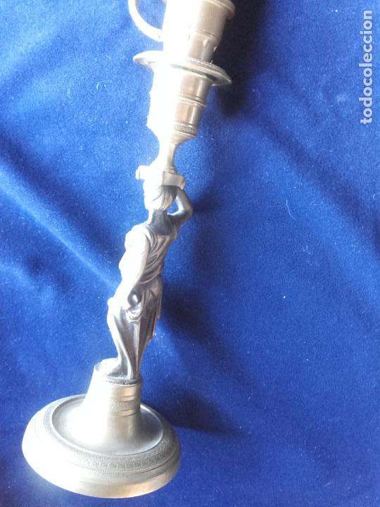 Antig&uuml;edades: Pie lampara de bronce - Foto 2