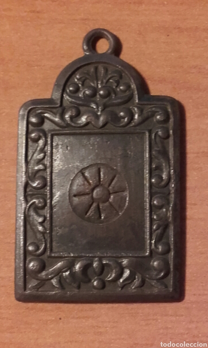Antig&uuml;edades: MON 1436 - MEDALLA CON ROSETON - MEDALLA RECTANGULAR CON ROLEOS VEGETALES - Foto 3