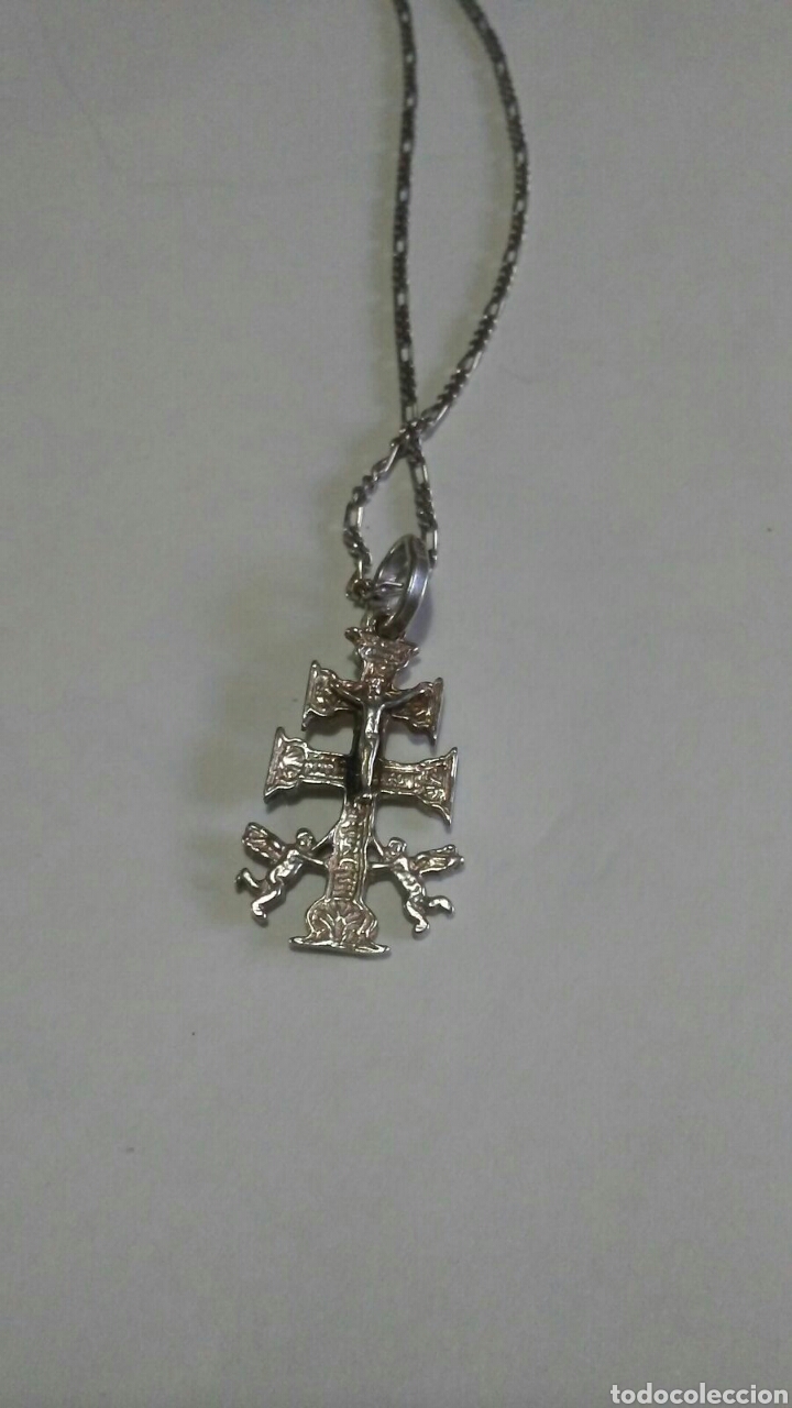 Antig&uuml;edades: Cruz de Caravaca de plata con cadena - Foto 2