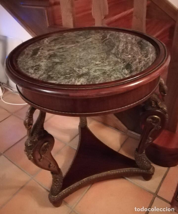 Antig&uuml;edades: Velador cisnes - Foto 2