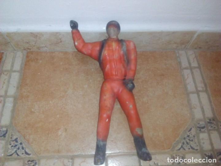 Antig&uuml;edades: Preciosa escultura pintada