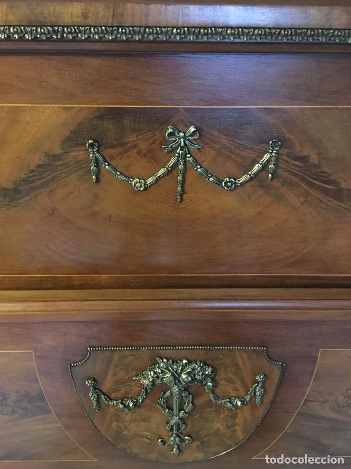 Antig&uuml;edades: CONJUNTO DE CAMA Y MESILLAS ESTILO IMPERIO - Foto 5