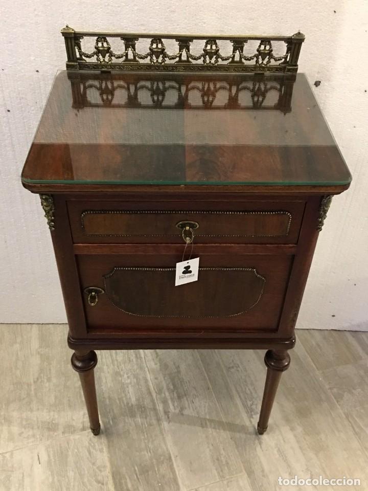 Antig&uuml;edades: CONJUNTO DE CAMA Y MESILLAS ESTILO IMPERIO - Foto 11