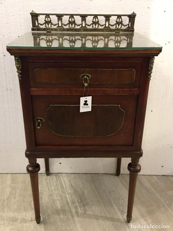 Antig&uuml;edades: CONJUNTO DE CAMA Y MESILLAS ESTILO IMPERIO - Foto 12