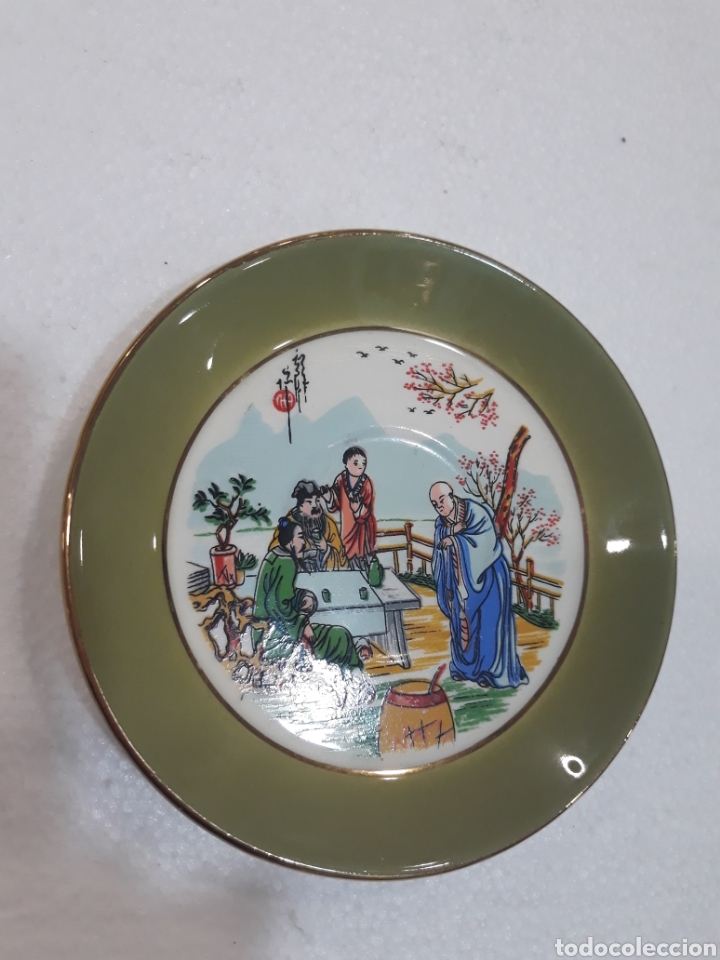 Antig&uuml;edades: Platito porcelana Praga. - Foto 1