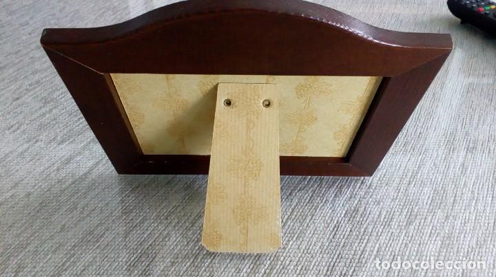 Antig&uuml;edades: Marco de plata y madera - Foto 5