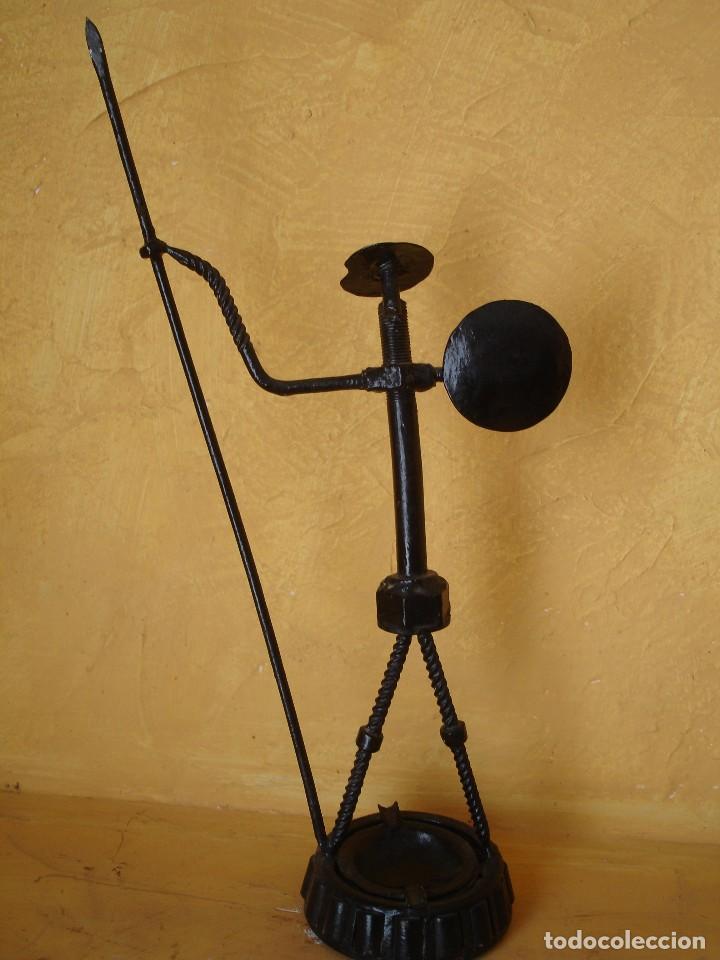Antig&uuml;edades: QUIJOTE DE METAL 44CM - Foto 1