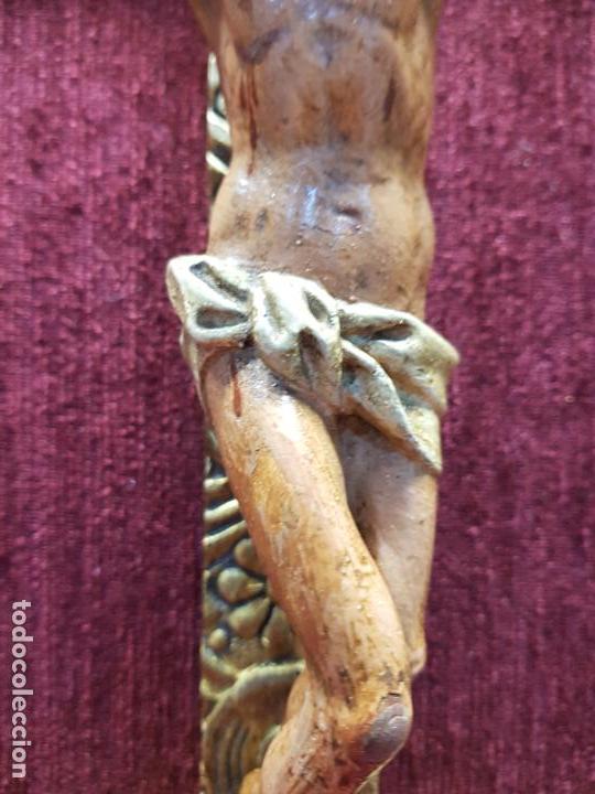 Antig&uuml;edades: RETABLO CORNUCOPIA CON CRUCIFICADO EN TALLA DE MADERA - Foto 10
