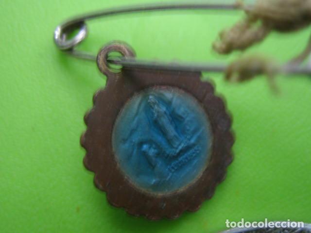 Antig&uuml;edades: Lote de medallas religiosas - Foto 6