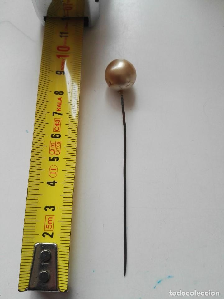 Antig&uuml;edades: Aguja corbata antigua con perla en la punta - Foto 1