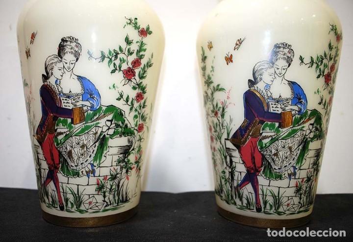 Antig&uuml;edades: JARRONES ANTIGUOS DE CRISTAL DE OPALINA - Foto 2