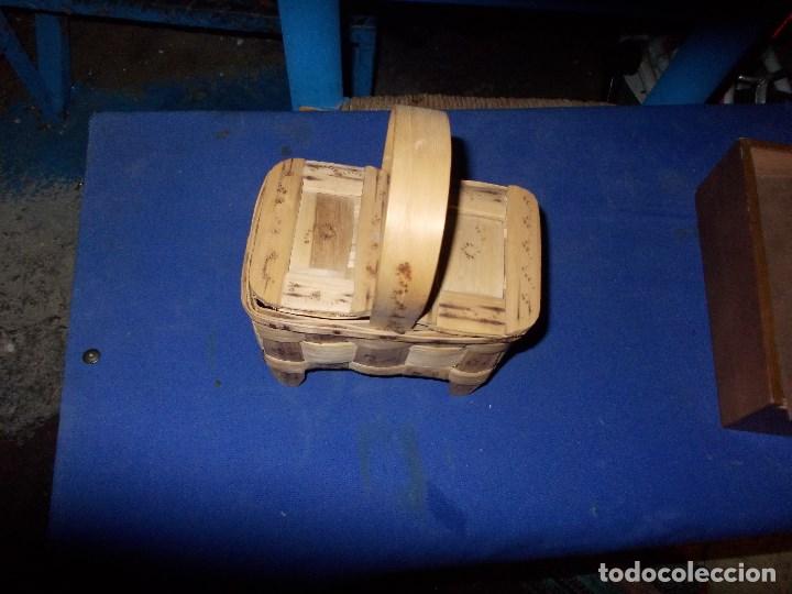 Antig&uuml;edades: cestita con dos tapaderas - Foto 1